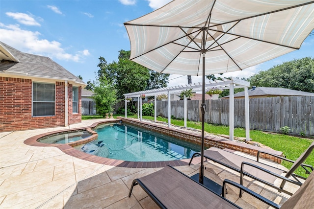 view of swimming pool featuring an in ground hot tub, a pergola, and a patio