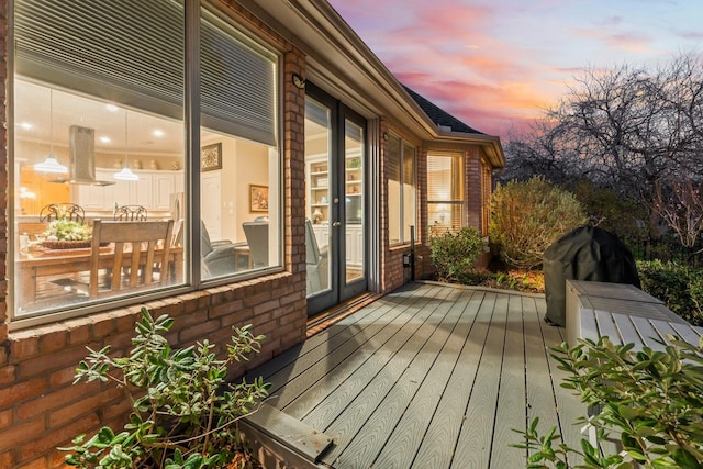 view of deck at dusk