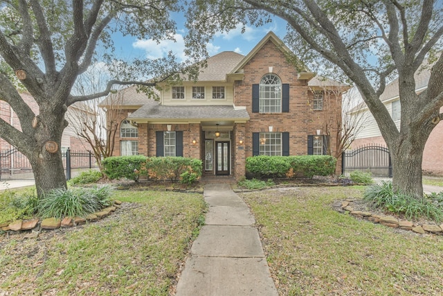 view of front of house featuring a front yard