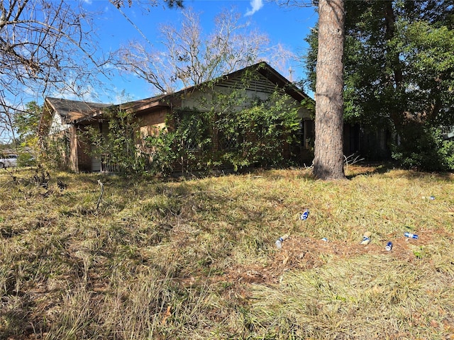 view of home's exterior