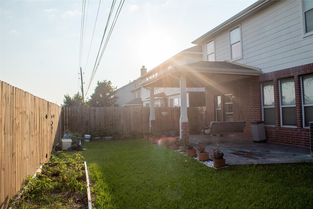 view of yard with a patio