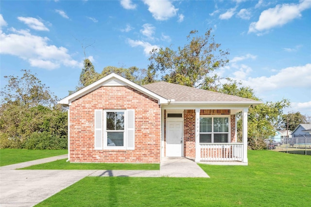 bungalow-style home featuring a front yard and a porch