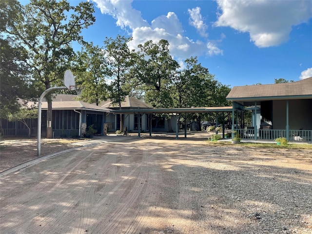 view of front of property