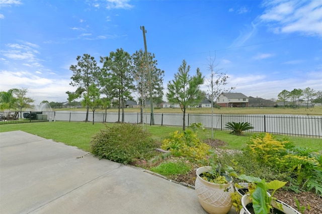 view of yard with a patio