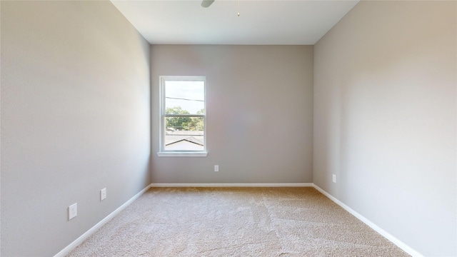 view of carpeted spare room