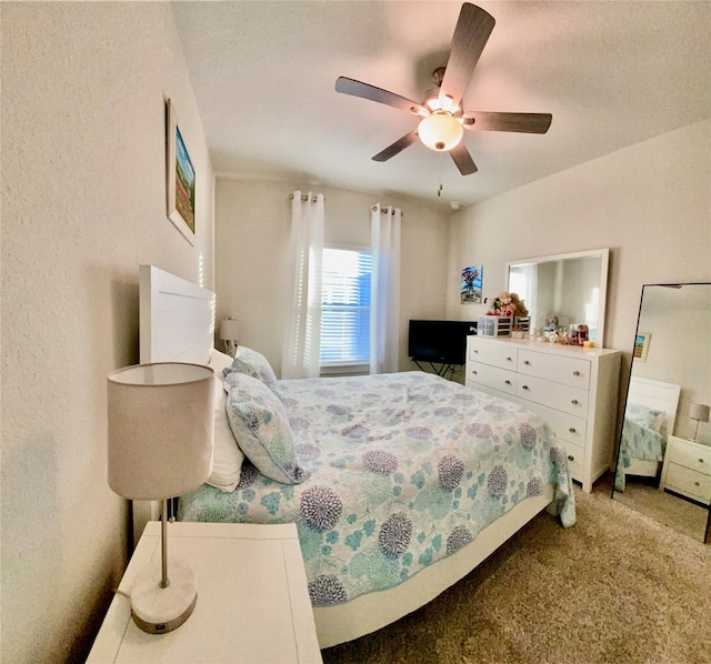 bedroom with carpet flooring and ceiling fan