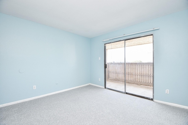 empty room featuring carpet