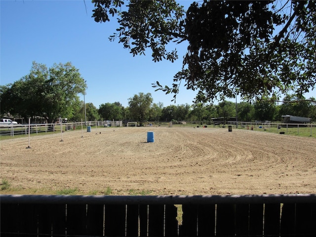 view of home's community featuring a rural view