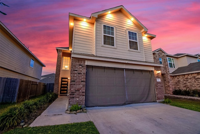 view of front property featuring a garage