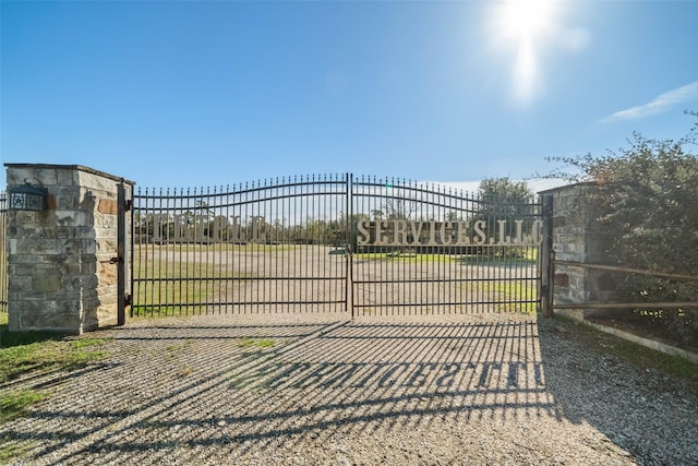 Listing photo 2 for 8115 Spring Cypress Rd, Spring TX 77379