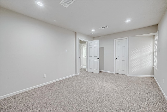 unfurnished bedroom featuring carpet flooring