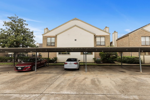 view of front facade featuring a carport