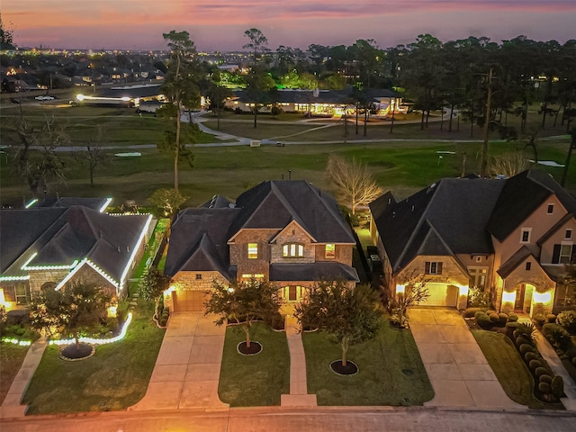 view of aerial view at dusk