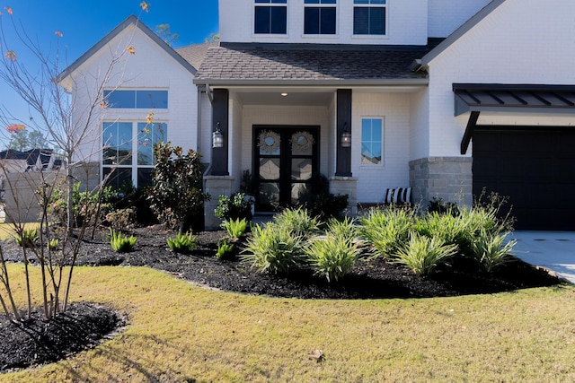 view of front of house with a front yard