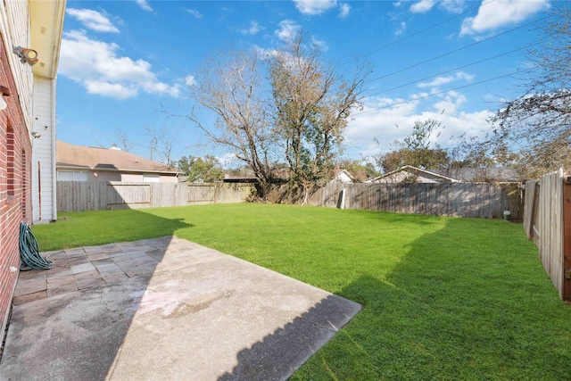 view of yard with a patio