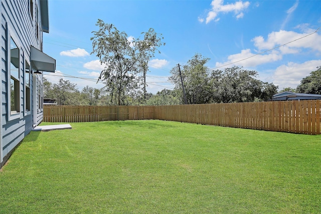 745 20th St, Hempstead, TX 77445 - view of yard