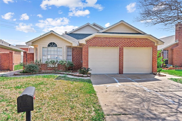 view of front of house featuring a front yard