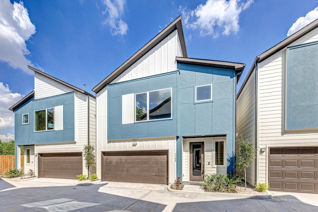 view of front of home with a garage