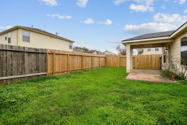 view of yard featuring a patio