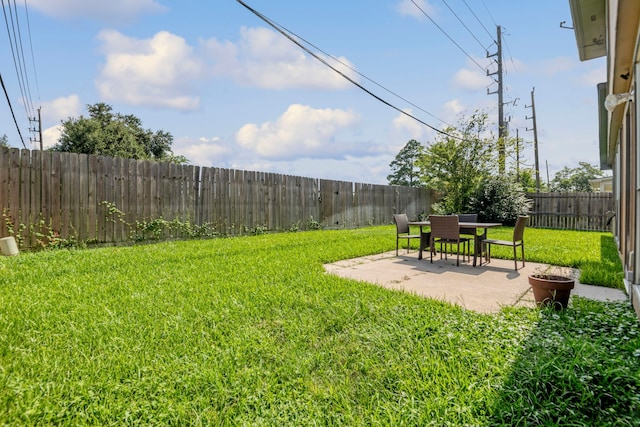 view of yard with a patio area