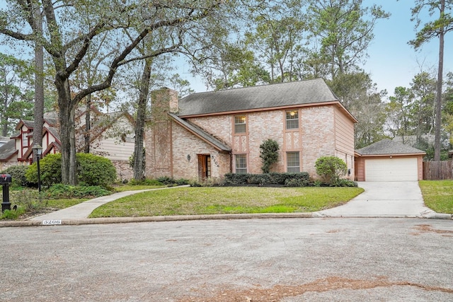 view of front of house with a front lawn