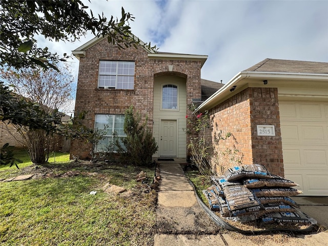 view of front property featuring a garage