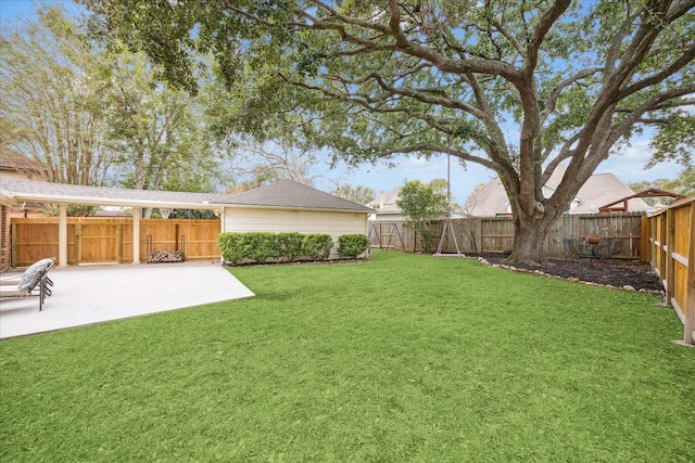 view of yard with a patio area