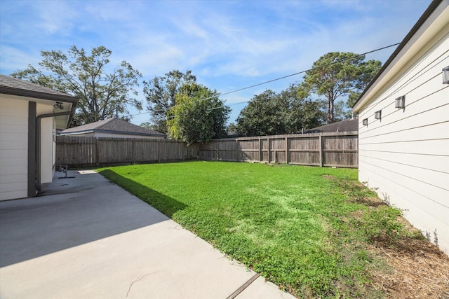 view of yard with a patio area