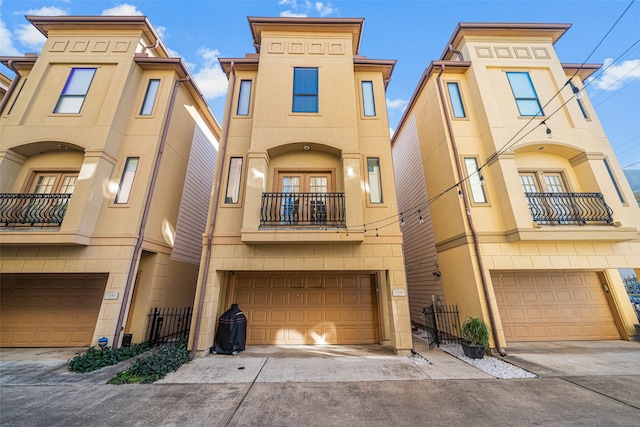 multi unit property with a garage