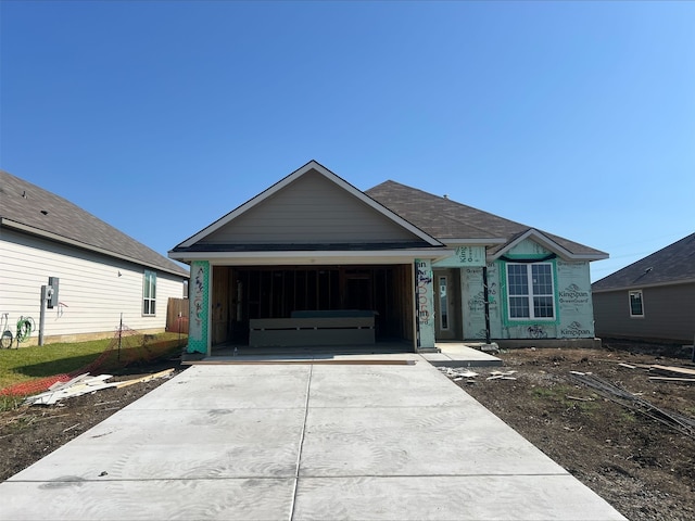 view of front facade featuring a garage