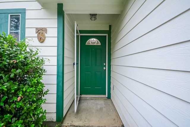 view of entrance to property