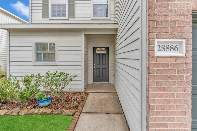 view of property entrance