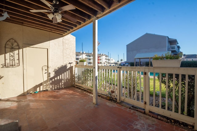 balcony with ceiling fan