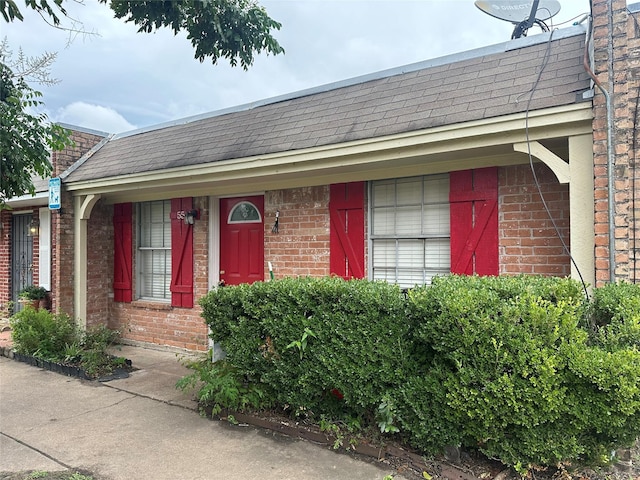 view of entrance to property