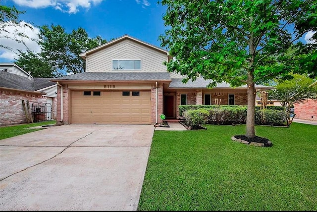 view of front of property with a front yard