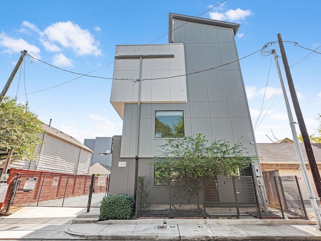 view of contemporary house