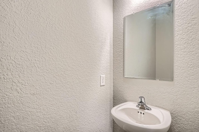 bathroom with sink