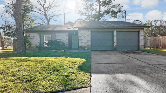 ranch-style home with a front yard