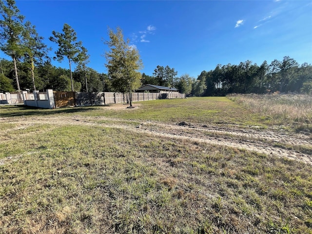 Listing photo 3 for 1505 County Road 5017, Cleveland TX 77327