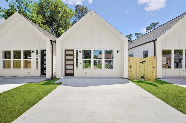 view of modern farmhouse