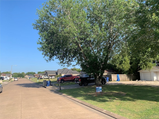 Listing photo 3 for 8 Texian Trl N, Angleton TX 77515