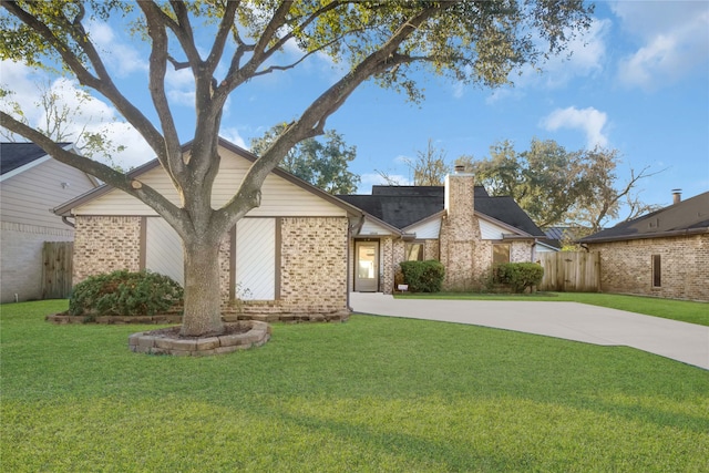 view of front of home with a front yard