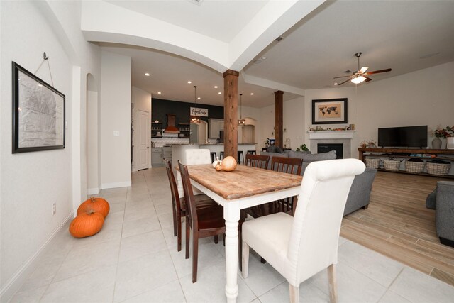 dining area with ceiling fan