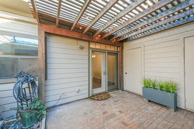 view of patio featuring a pergola