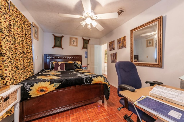 bedroom featuring ceiling fan