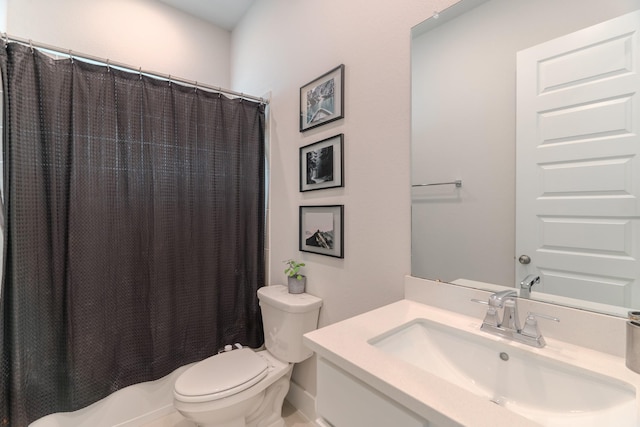 full bathroom featuring vanity, toilet, and shower / bath combo