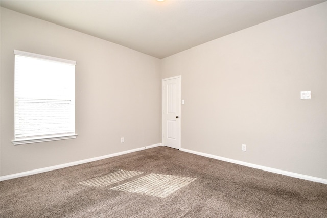 view of carpeted spare room