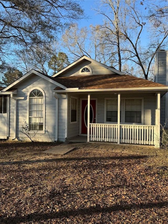 view of front of house with covered porch