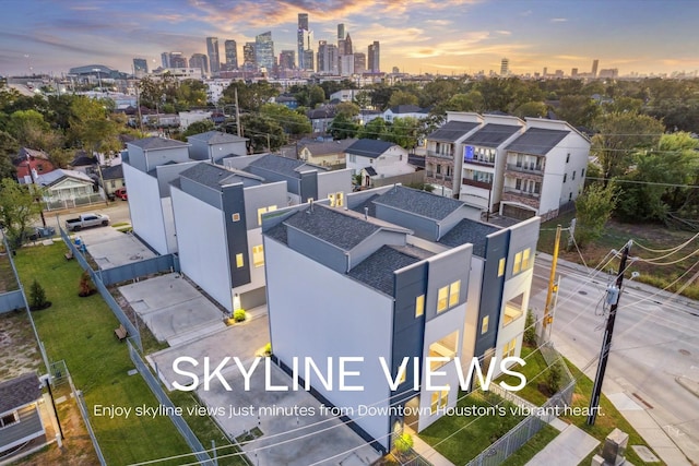 view of aerial view at dusk