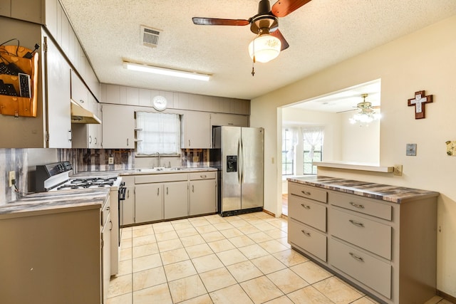297 Hargett St, Clute, TX 77531 - photo 8